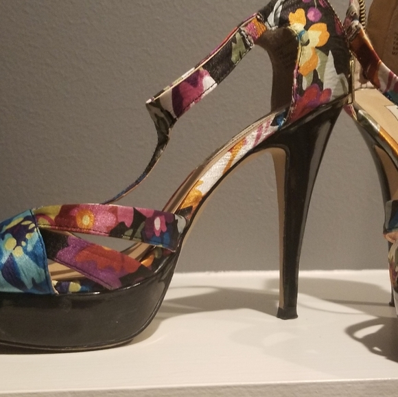 Steve Madden heels - Picture 2 of 6